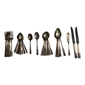 18th Century Coronation (1936, No Mono) Community Plate Flatware Set- 49 Pieces