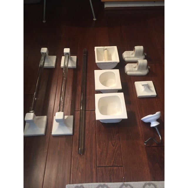 Vintage Ceramic Bathroom Fixtures For Sale - Image 4 of 6