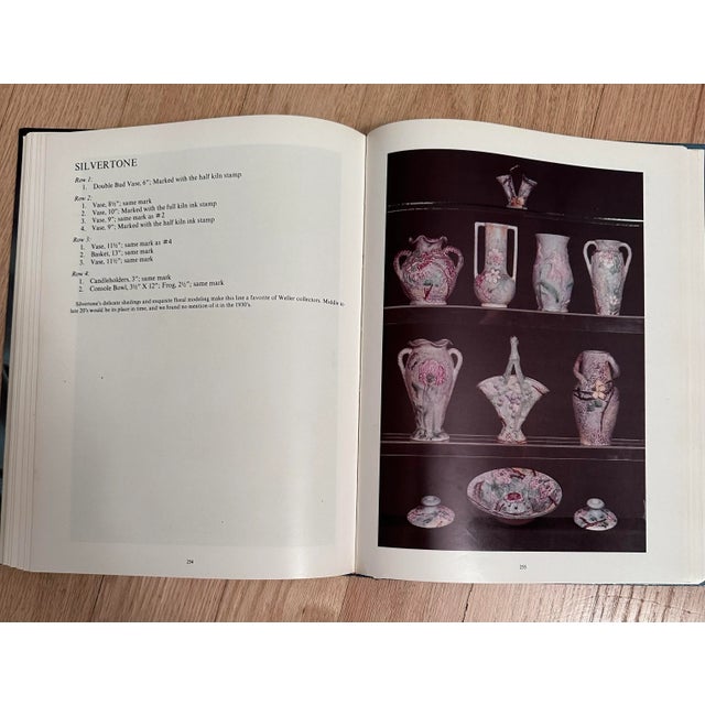 1970s The Collectors Encyclopedia of Weller Pottery Hardcover Book 1979 For Sale - Image 5 of 12