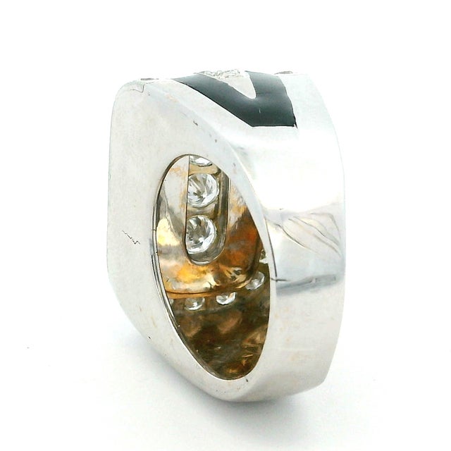 1970s 18k White Gold Diamond & Black Onyx Geometric Ring For Sale - Image 5 of 14