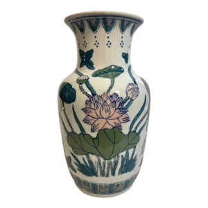 Vintage Chinese Export Famille Verte Chinoiserie Vase
