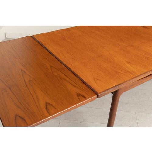 Mid-Century Modern Dining Table and Dining Chairs by Ib Kofod Larsen for G-Plan, Set of 7 For Sale - Image 10 of 18