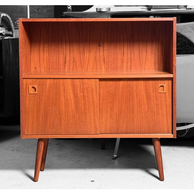Small Mid-Century Danish Teak Cabinet attributed to Brouer Møbelfabrik, Denmark, 1960s For Sale - Image 12 of 12