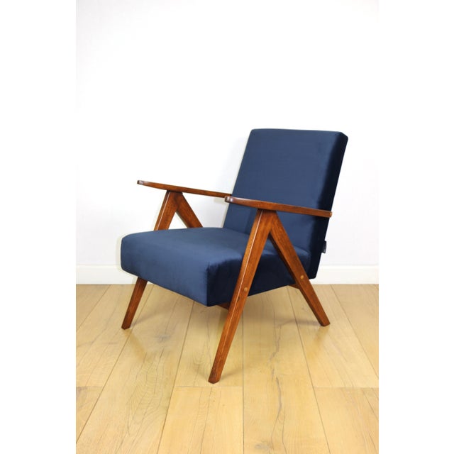 Vintage Navy Blue Velvet Var B-310 Chair in Dark Wood, 1960s For Sale - Image 3 of 12