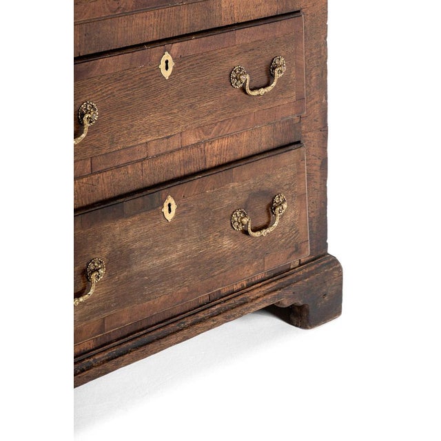 George III English Oak and Walnut Dresser Base For Sale - Image 9 of 15
