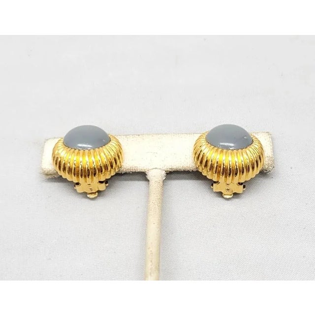 Nina Ricci Vintage 1980s Signed Nina Ricci Paris Round Goldtone Grey Rhinestone Clip Earrings - 2 Pieces For Sale - Image 4 of 8
