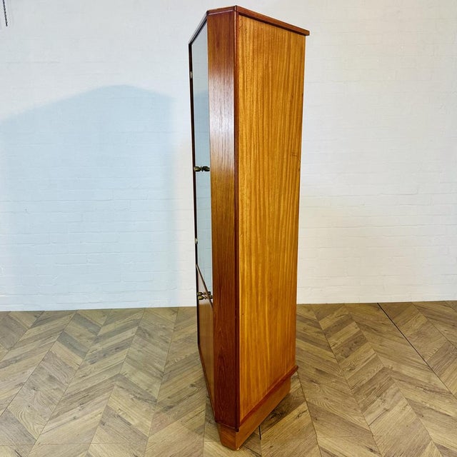 Wood Mid-Century Modern Corner Display Cabinet by Turnidge, 1960s For Sale - Image 7 of 11