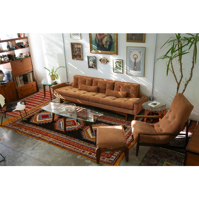 A statement sofa from Kroehler’s American Leisure collection — a line frequently mistaken for Adrian Pearsall’s work...