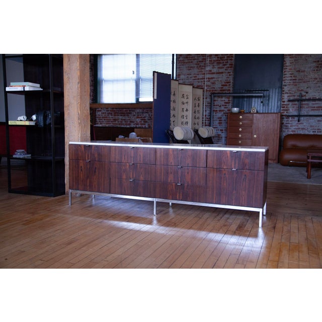 Brown Mid 20th Century Knoll Credenza in Rosewood and Marble For Sale - Image 8 of 9