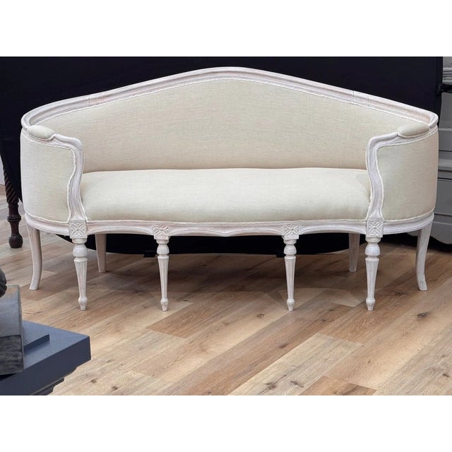 19th Century Elegant Swedish Gustavian Canapé, Settee, Circa 1800–1830 For Sale - Image 5 of 6