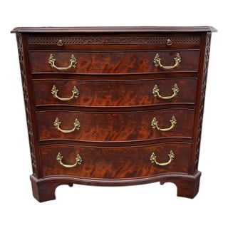 Henkel Harris Chippendale Style Serpentine Top Bachelor Chest of Drawers For Sale