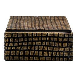 Example of Worlds Away Boxes