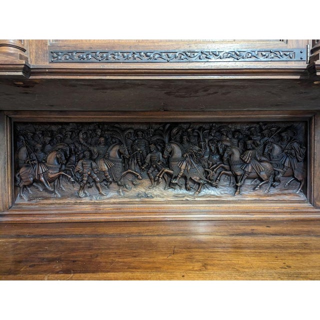 Large Renaissance Buffet in Walnut For Sale - Image 4 of 15