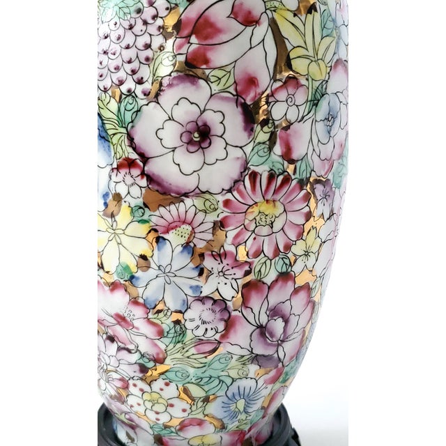 Vase Chinese Porcelain Flowers & Stand For Sale In Miami - Image 6 of 11