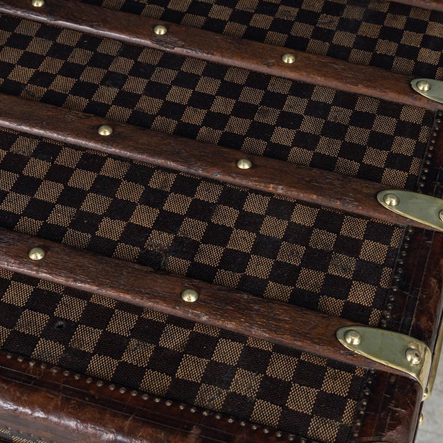 Antique 20th Century Malle Haute Trunk in Damier Canvas from Louis Vuitton, France, 1900s For Sale - Image 12 of 18