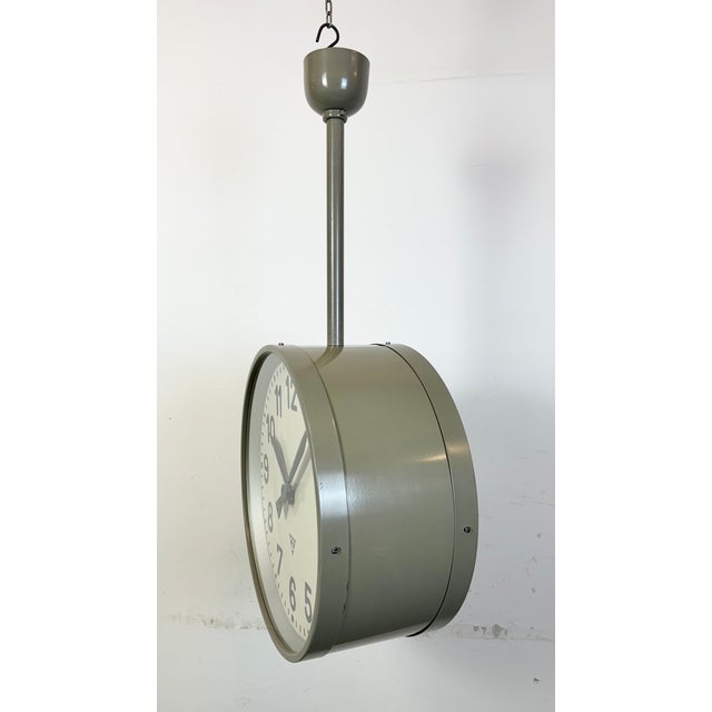 Large Industrial Double Sided Railway Clock from Pragotron, 1960s For Sale - Image 4 of 18