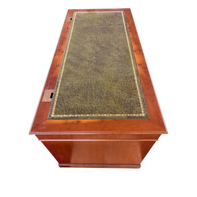 Large Executive Desk in Wood and Leather For Sale - Image 4 of 8
