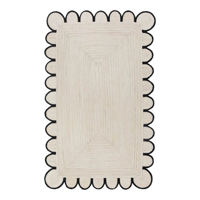 Black Scallop Edge With Solid White Jute Rug 3x5 Ft. For Sale