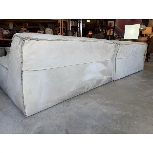 Italian Paola Navone for Baxter “Miami Soft” Modular Leather Sofa With Two Ottomans For Sale - Image 16 of 17