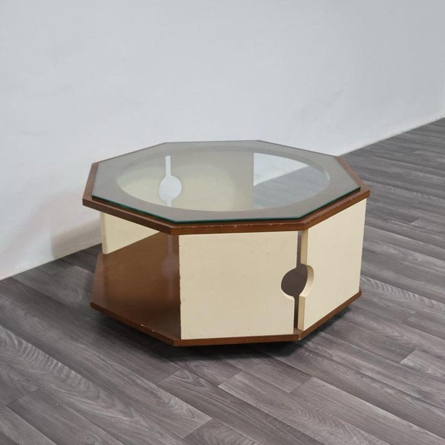 Modern Space Age Octagonal Coffee Table, 1970s For Sale - Image 4 of 11