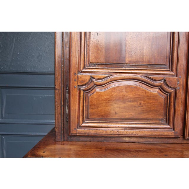 French Buffet À Deux Corps in Walnut For Sale - Image 11 of 18
