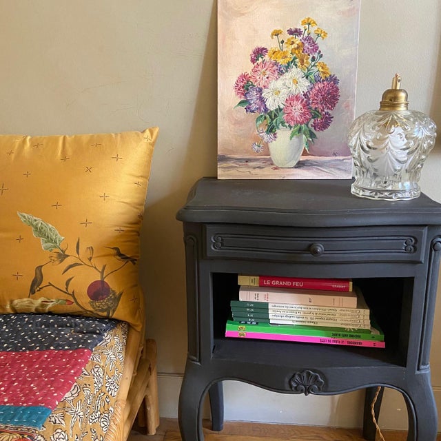 Vintage French oil on canvas painting of dahlias, signed and dated by the artist. Will be lovely in a bedroom, bathroom,...