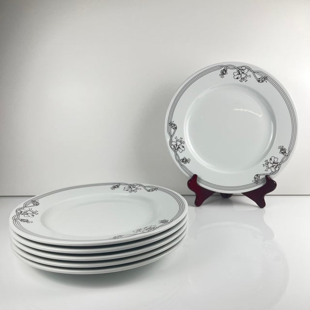Set of 6 "Elysa" dinner plates, Sarreguemines, 1980/90 Dimensions: Diameter: 27 cm Height: 3 cm Good overall condition,...