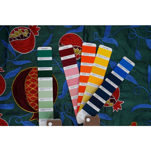 Green Uzbek Suzani Embroidered Table Runner – Red Pomegranate Floral Boho Textile 1'8'' X 6'1'' For Sale - Image 12 of 12