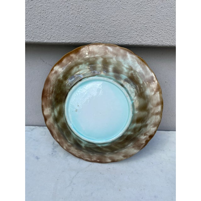 19th Century English Victorian Majolica Sunflower Plate For Sale - Image 4 of 4