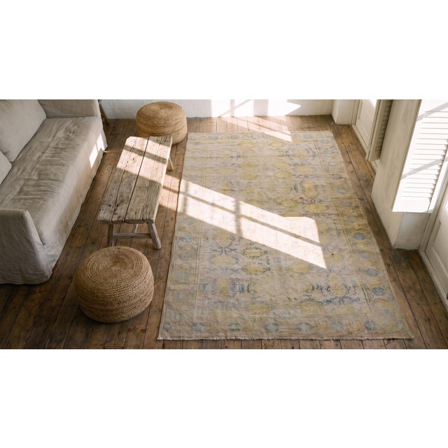 1920s White Cream Medallioni Antique Indian Cotton Agra Rug 4'2" X 6'4" Handknotted Wool Carpet For Sale - Image 9 of 10