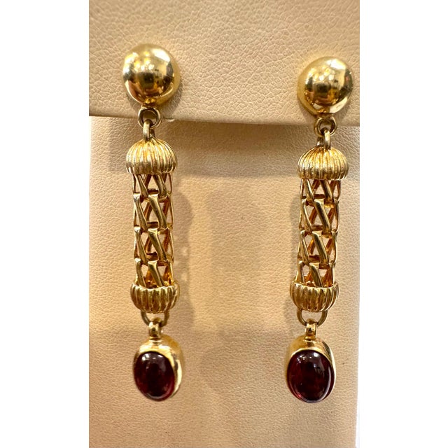 Natural Amethyst & Garnet Simple Hanging / Dangling Earring in 14 Kt Yellow Gold For Sale In New York - Image 6 of 18