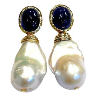 Bochic “Orient” Blue Sapphire & Pearl Earrings set In 18K Yellow Gold & Silver, 2 pieces For Sale