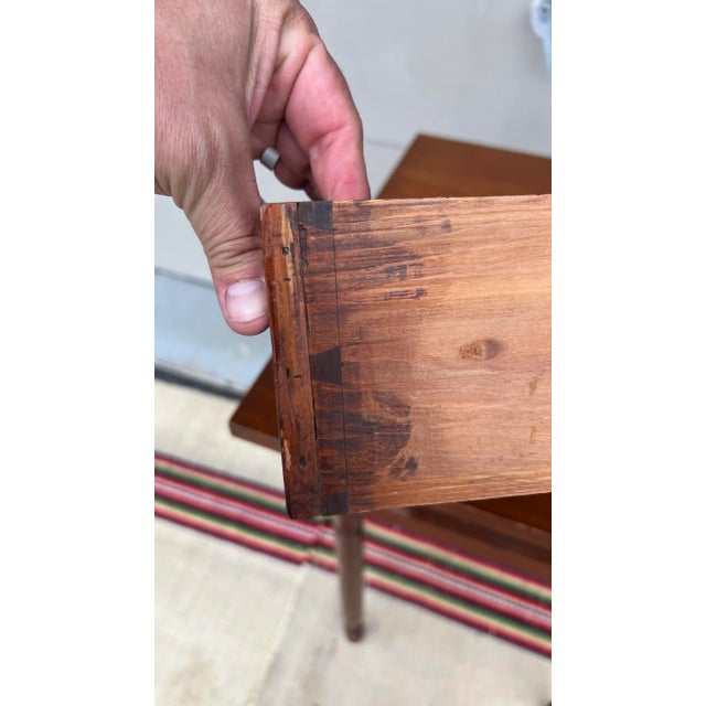 A Antique Sheraton Cherry One Drawer Stand/Sidetable, Pennsylvania Circa 1820 For Sale - Image 6 of 11