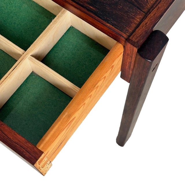 1960s Vintage Rosewood End Table For Sale - Image 5 of 6