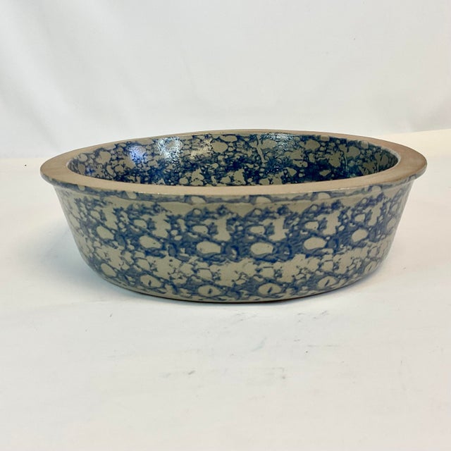 Sculpture Materials 1996 Vintage Americana Folk Art Blue Sponge Wear Bowl, Artist Signed. For Sale - Image 7 of 12