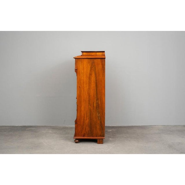19th Century Gründerzeit Secretary Desk in Walnut For Sale - Image 3 of 18