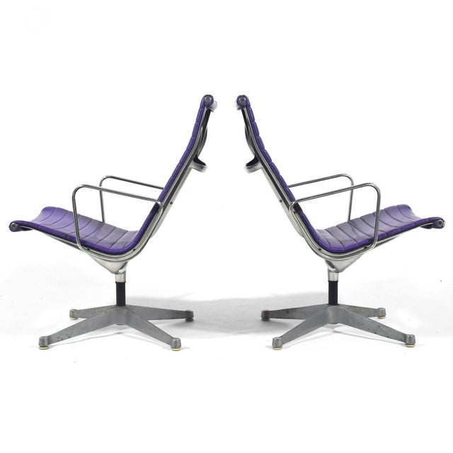 Herman Miller Eames Aluminum Group Lounge Chairs by Herman Miller (Pair in Purple) For Sale - Image 4 of 13