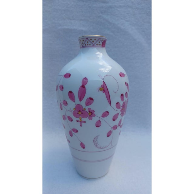 Mid-Century Modern Vintage Porcelain Vase Indian Painting in Purple from Meissen, 1980 For Sale - Image 3 of 12