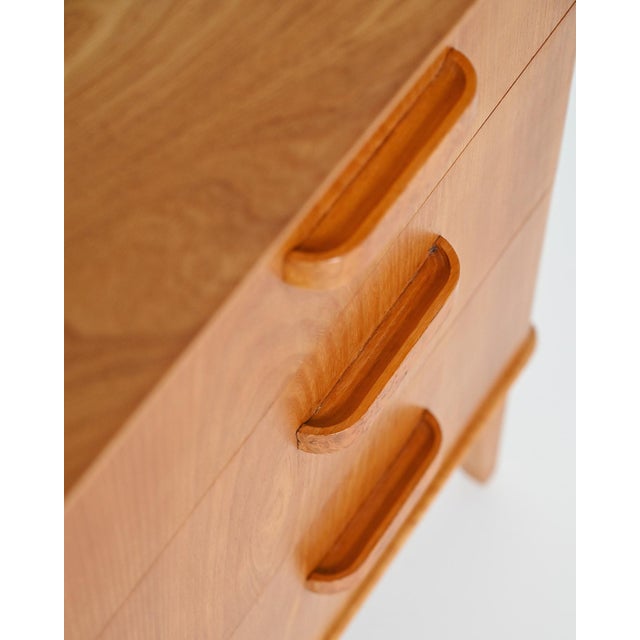 1940s Vintage Scandinavian Elm Chest of Drawers, 1940s For Sale - Image 5 of 8