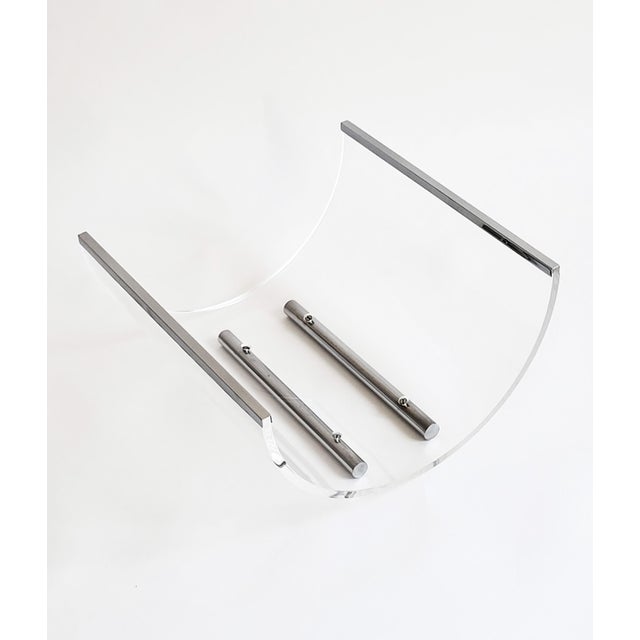 Contemporary Vintage Italian Acrylic and Chrome Magazine Rack, 1970s For Sale - Image 3 of 9