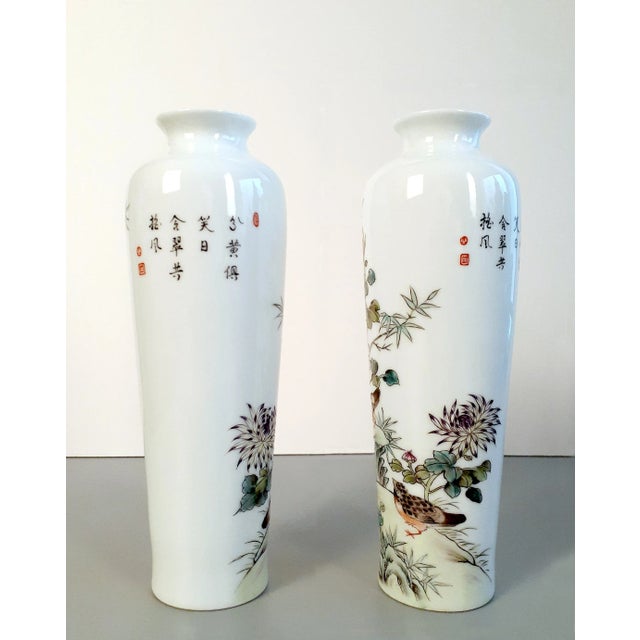Chinese Chinese Porcelain Huaniao Tongping Pair For Sale - Image 3 of 8