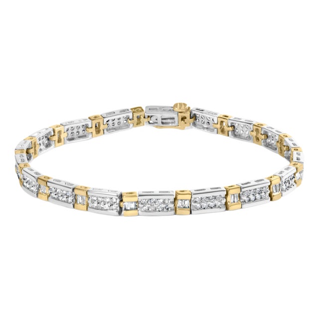 14k Two-Tone 2.00 Cttw Round-Cut and Baguette-Cut Diamond Bar Link 7" Bracelet (I-J Color, SI2-I1 Clarity) For Sale
