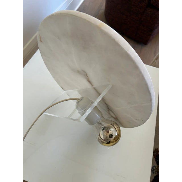 1960s Circular Marble and Lucite Lamp For Sale - Image 4 of 5