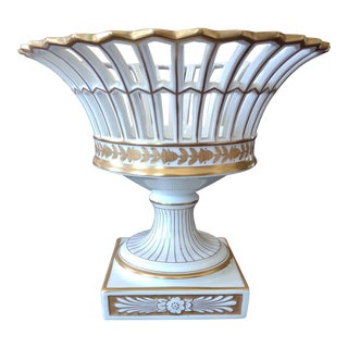 1920s Large Early Vista Alegre Portuguese Reticulated Hand Painted Gilt Pedestal Bowl For Sale