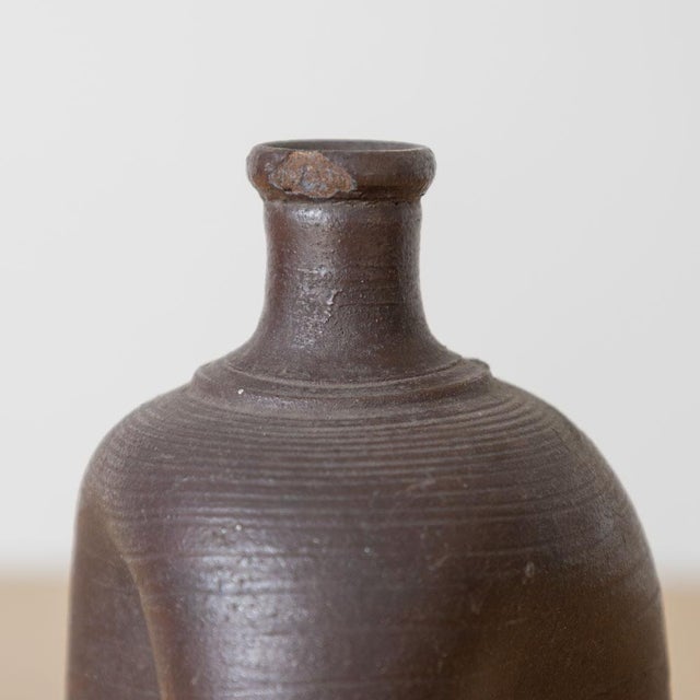 1960s Japanese Bizen Stoneware Wabi-Sabi Vessel For Sale In Los Angeles - Image 6 of 9