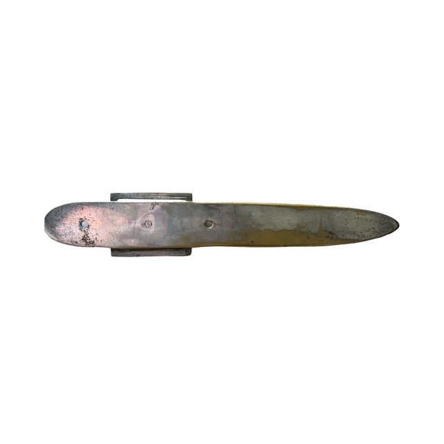 1960’s classy and slightly dangerous brass tool to slice open your mail with. Approx 9”