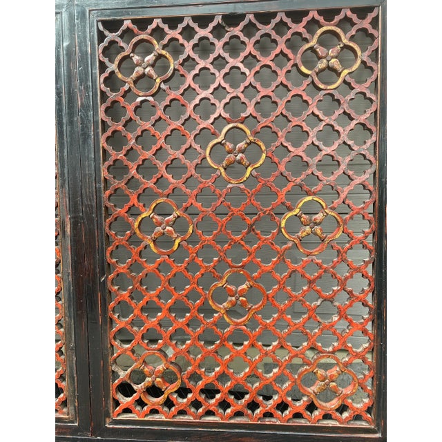 Chinese Chinese 19th Century Red Lacquered & Giltwood 2 Panel Wall Screen For Sale - Image 3 of 11