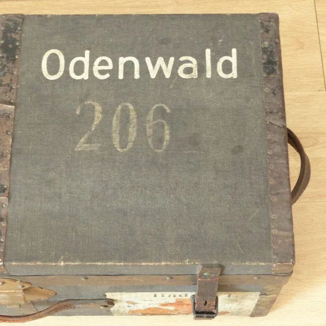 First World War Wooden Chest with Red Cross For Sale - Image 5 of 15