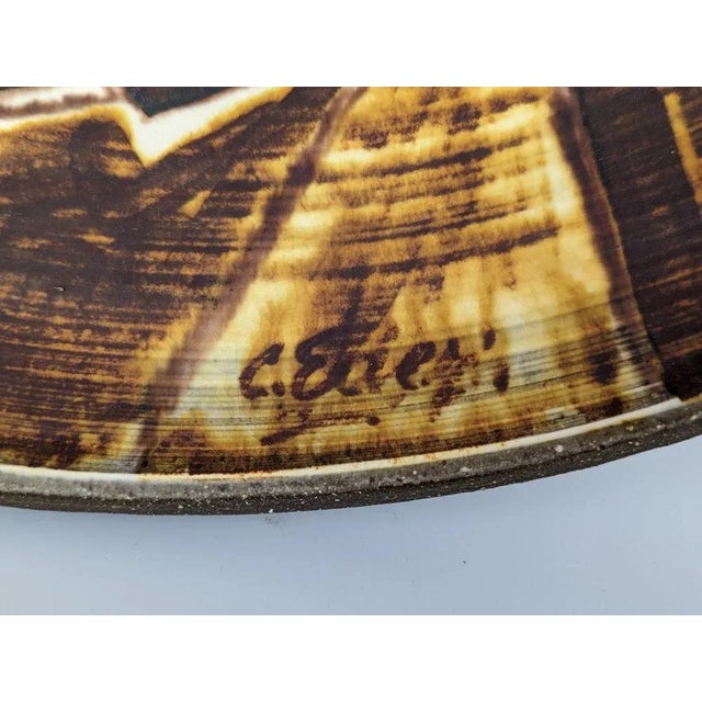 Spectacular large -sized plate by hand, showing an incredible portrait with cubist features of a lot of strength and...