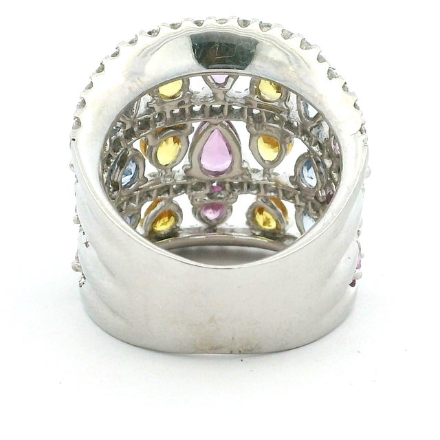 Italian 18k White Gold Multi-Color Sapphire & Diamond Cigar Band Ring, Size 6.5 For Sale In Miami - Image 6 of 11